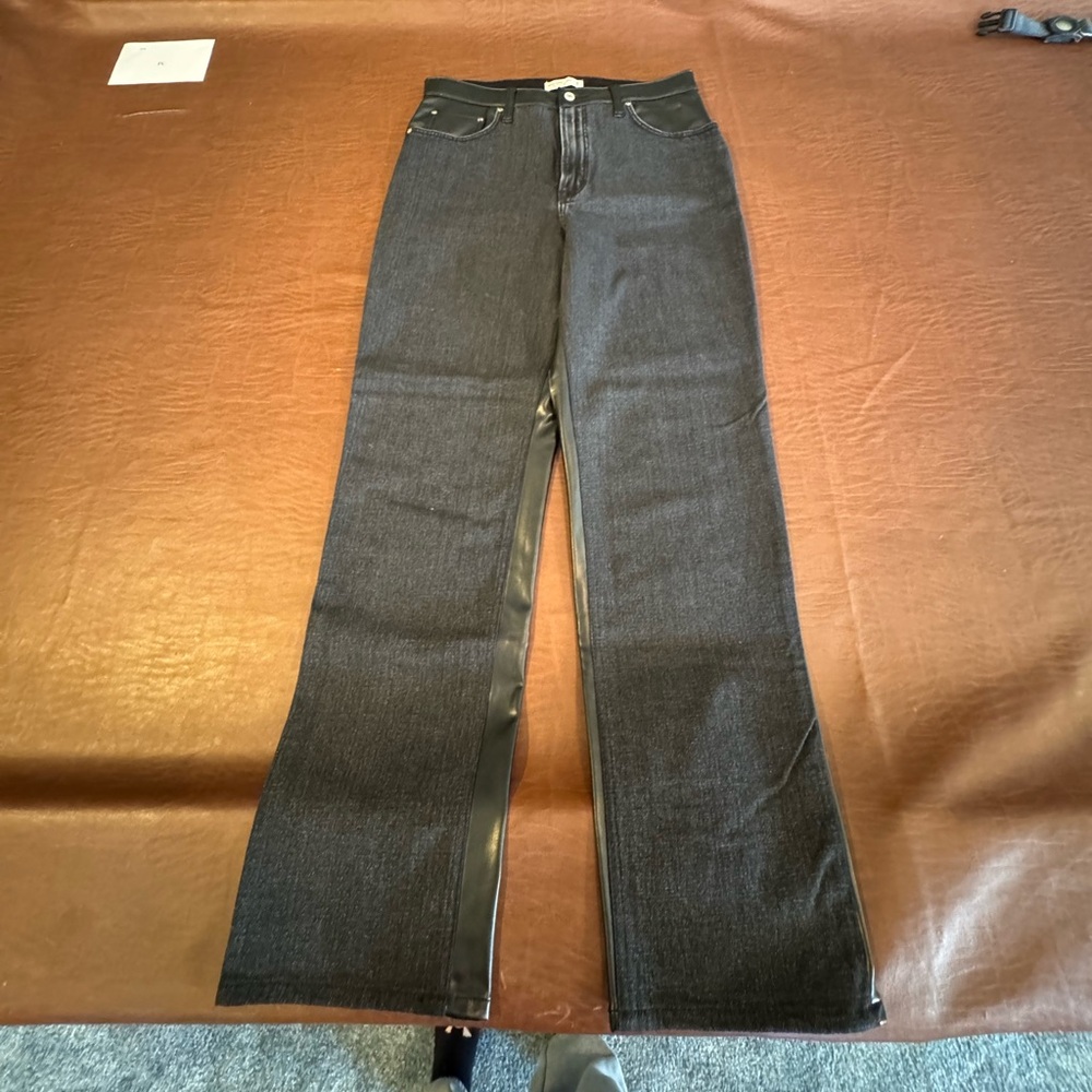 A&F Mixed Fabric Ultra HiRise Ankle Straight Jean. Black w leather details. 14XL